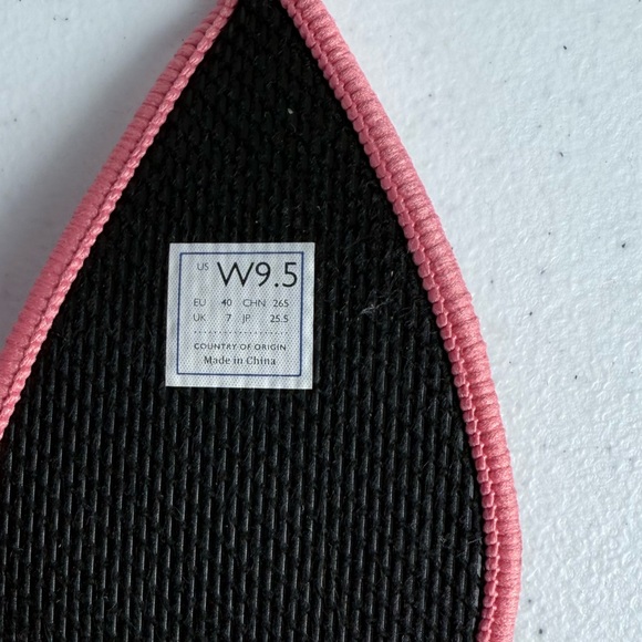 Rothy's The Point in Desert Rose Color Mauve Dusty Pink Flats 9.5 RARE & RETIRED - Picture 13 of 16